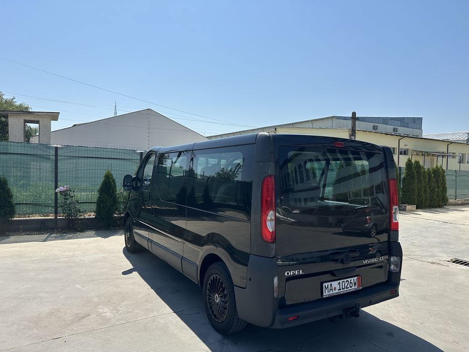 OPEL VIVARO LUNG 8+1 Locuri an 2011/ 2.0TDI-115cp/ IMPECABIL!