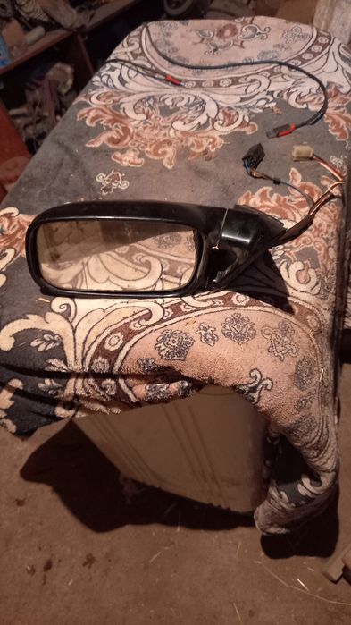 Продам зеркало левое Пассат б3 эльктрический