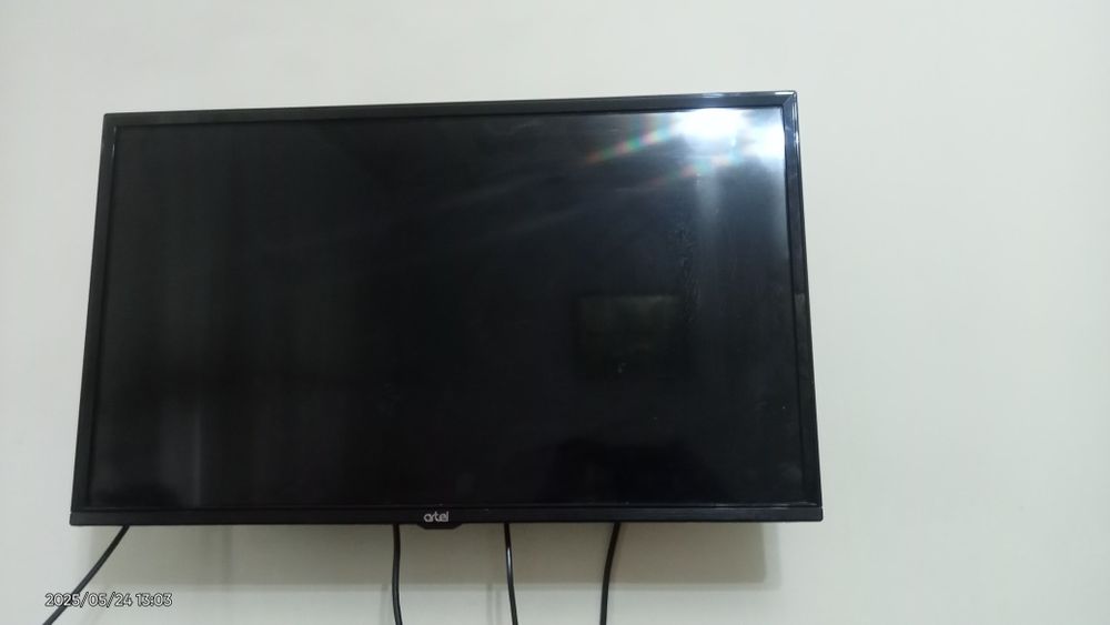 Televizor ARTEL 32 LED