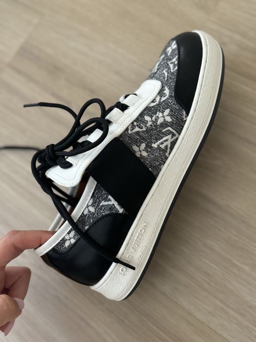 Чисто нови обувки Louis Vuitton