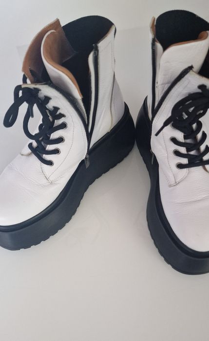 Ghete de dama din piele