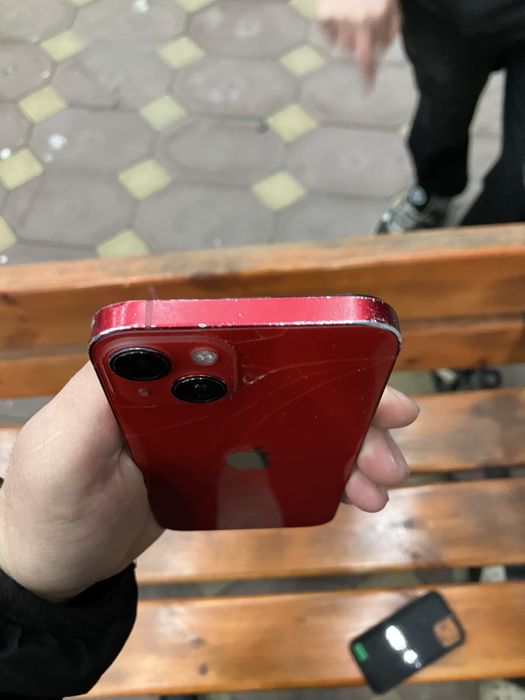 Айфон 13 128гб.