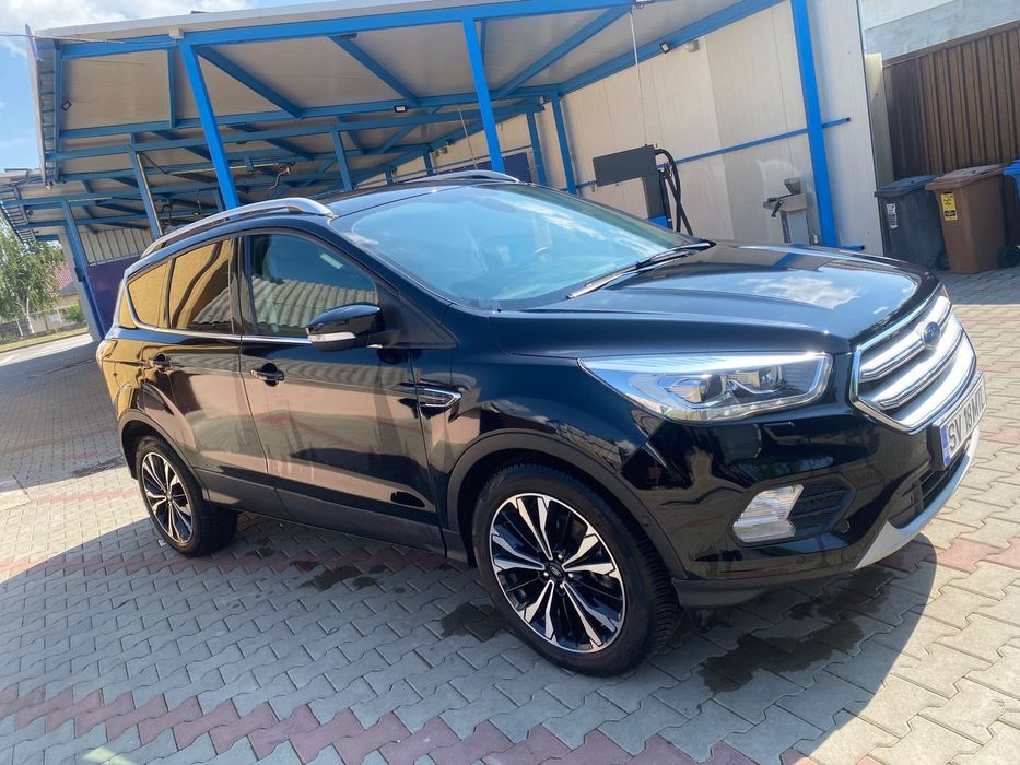 Ford Kuga Sunt primul proprietar  la mașină  se oferă fiscal pe loc