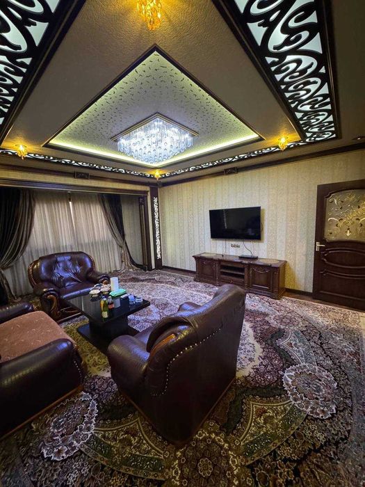 Центр Ш.Руставели B&B кафе 3х ком хороший ремонт