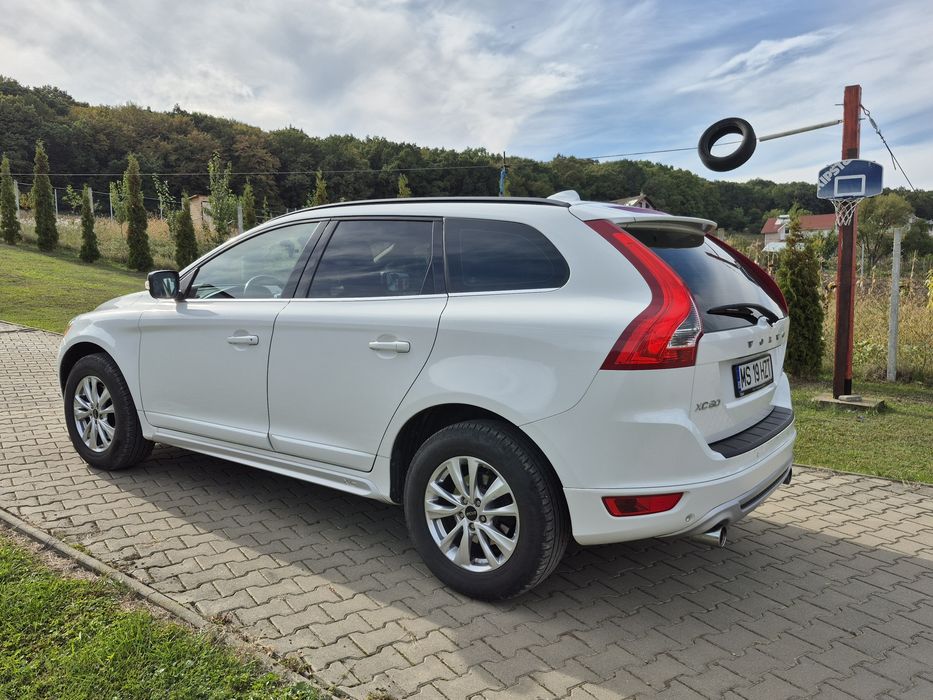 Volvo XC 60 R-Design 2.0 Drive 2011