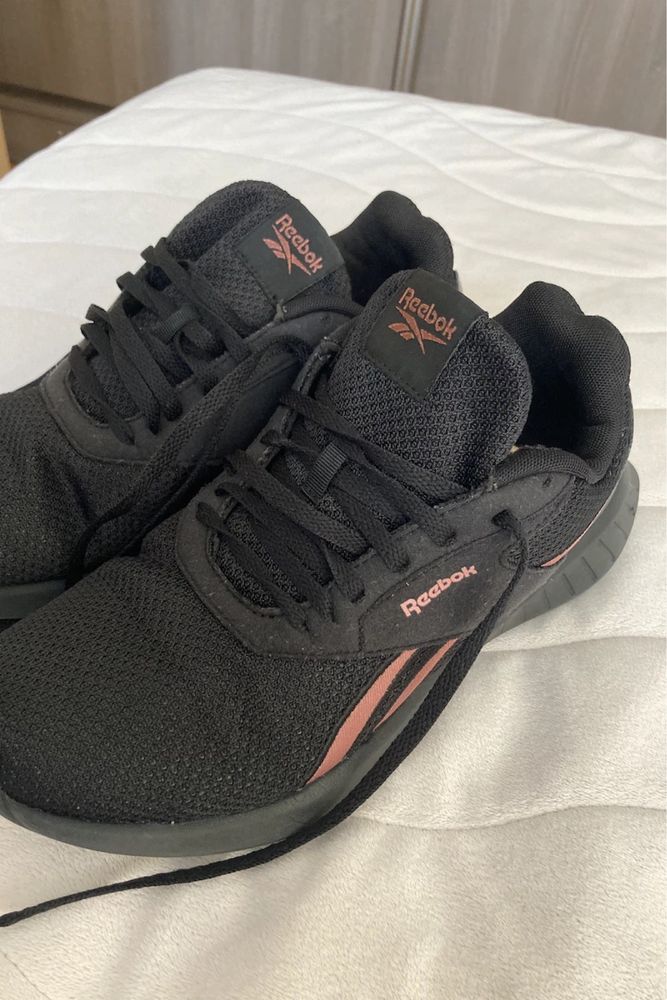 Reebok маратонки