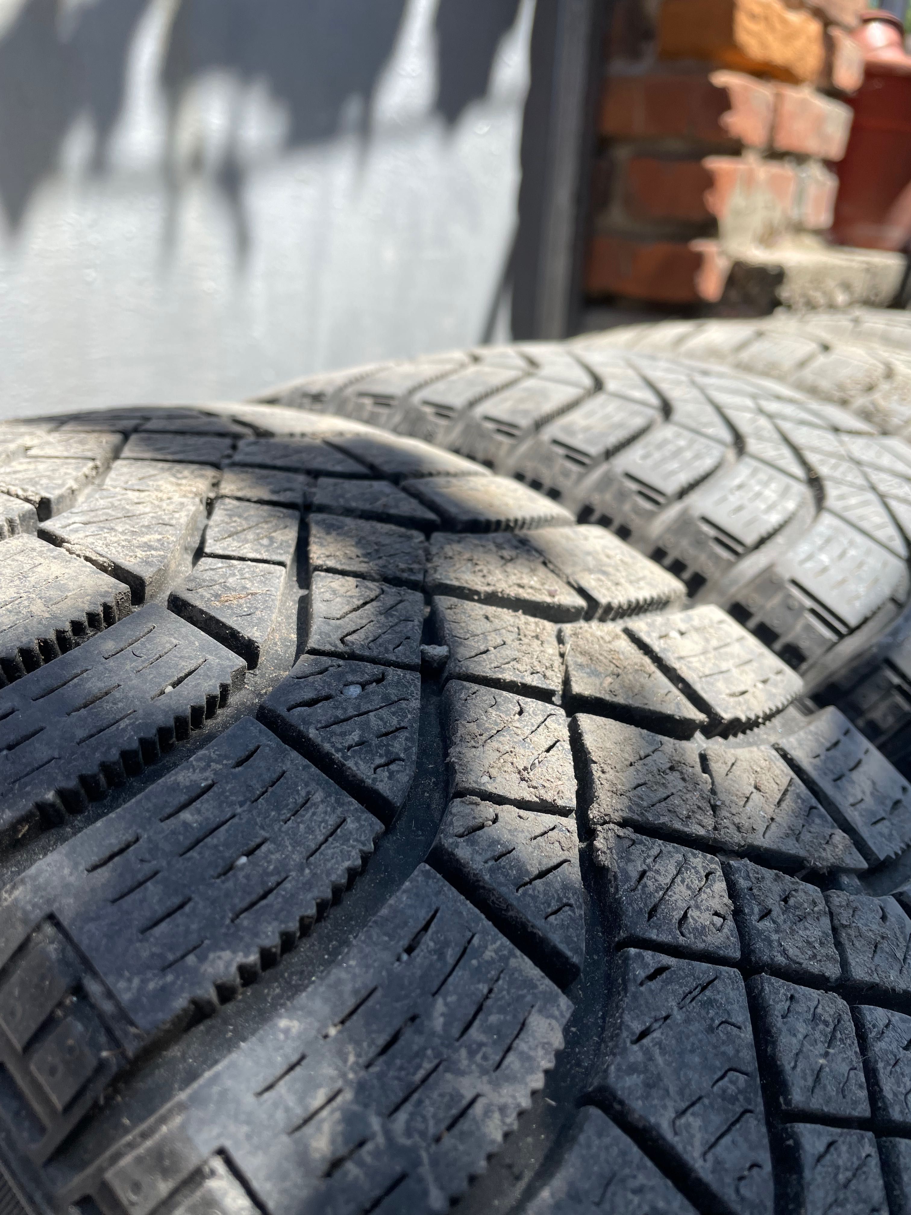 Зимни гуми с джанти Pirelli 185/60/15