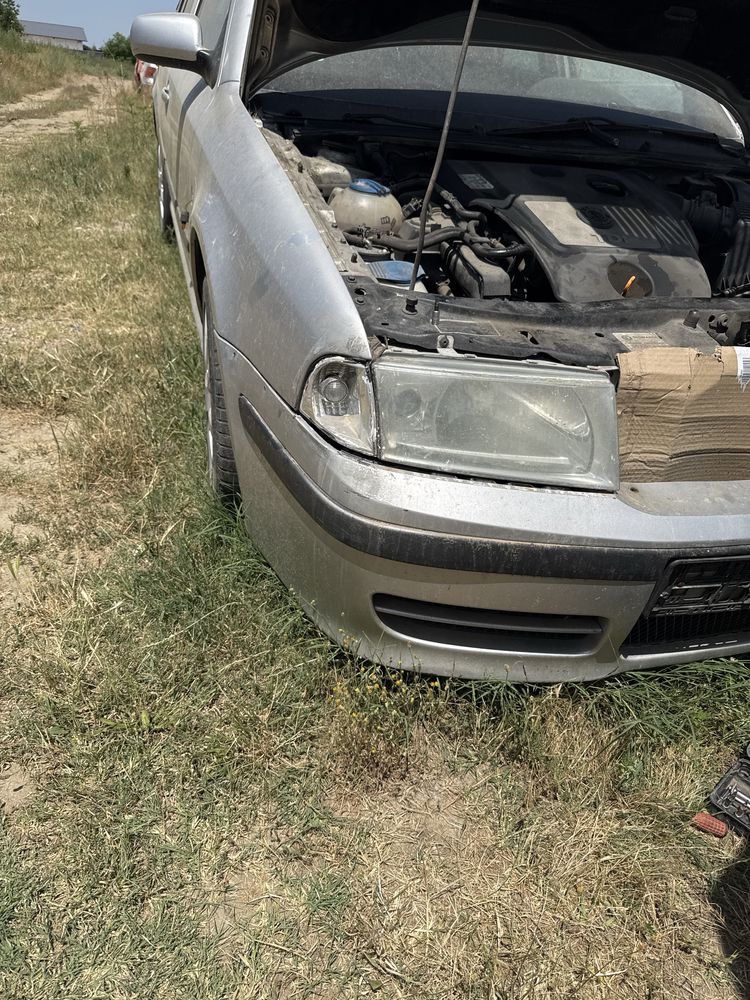 bara fata VRS SKODA octavia 1