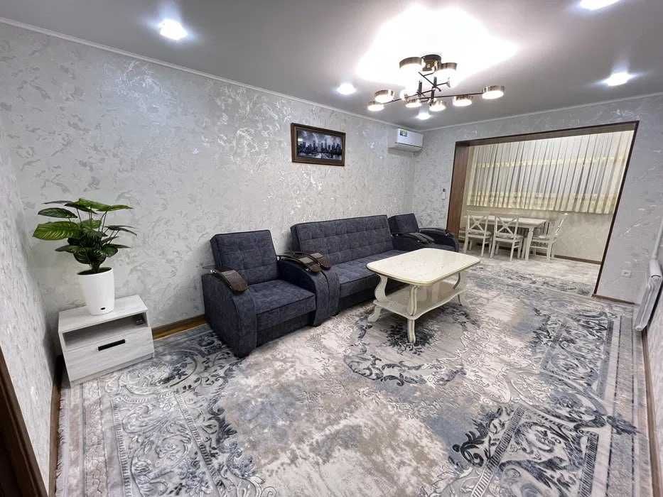 Сдаётся квартира ТЦ Парус 2-ком/2/5 ро-н Чиланзар-7 кв 101*