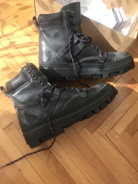 Ghete Diesel noi piele