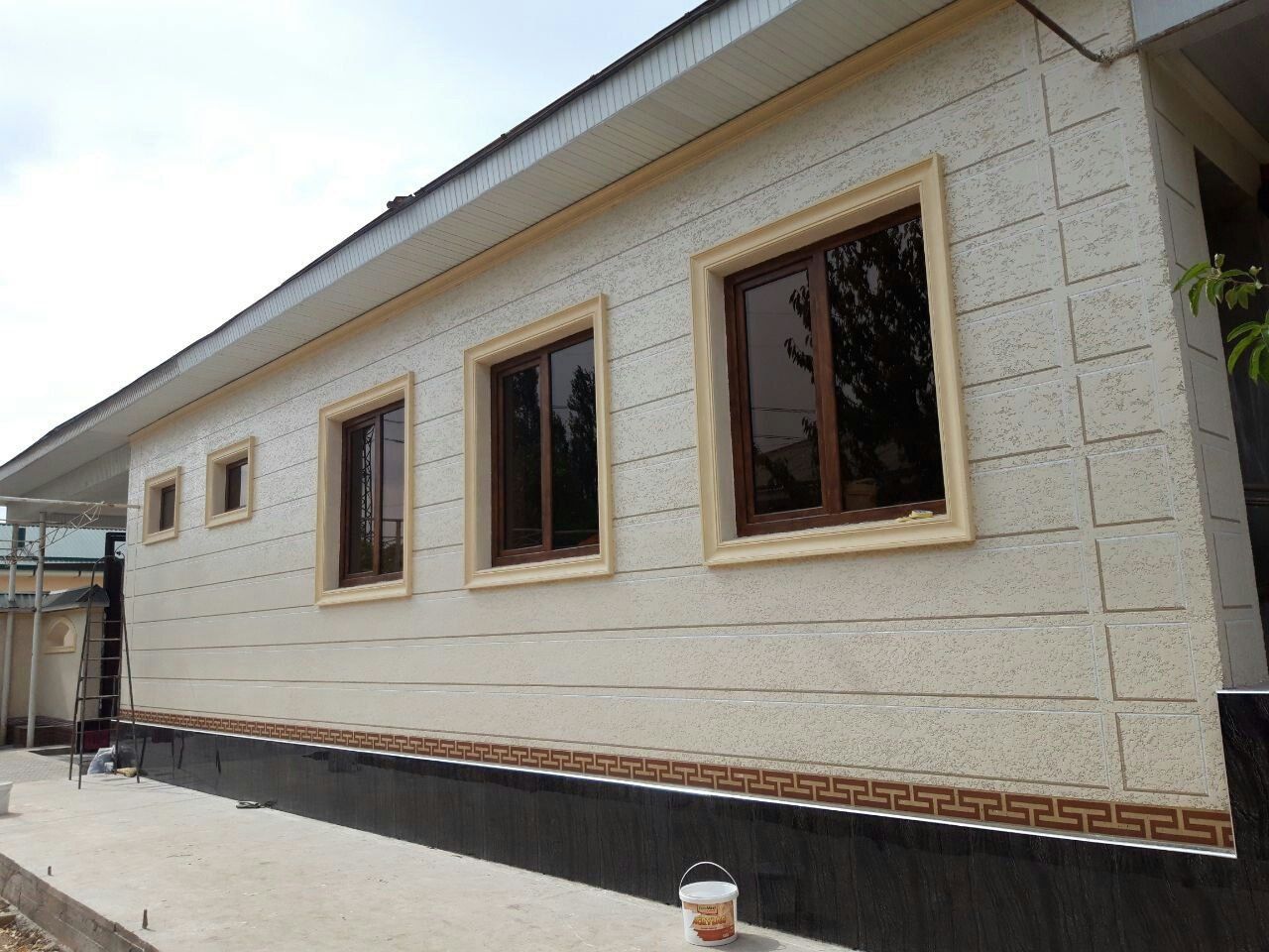 Tiravertin ishi va fasat ishlarini qilamiz