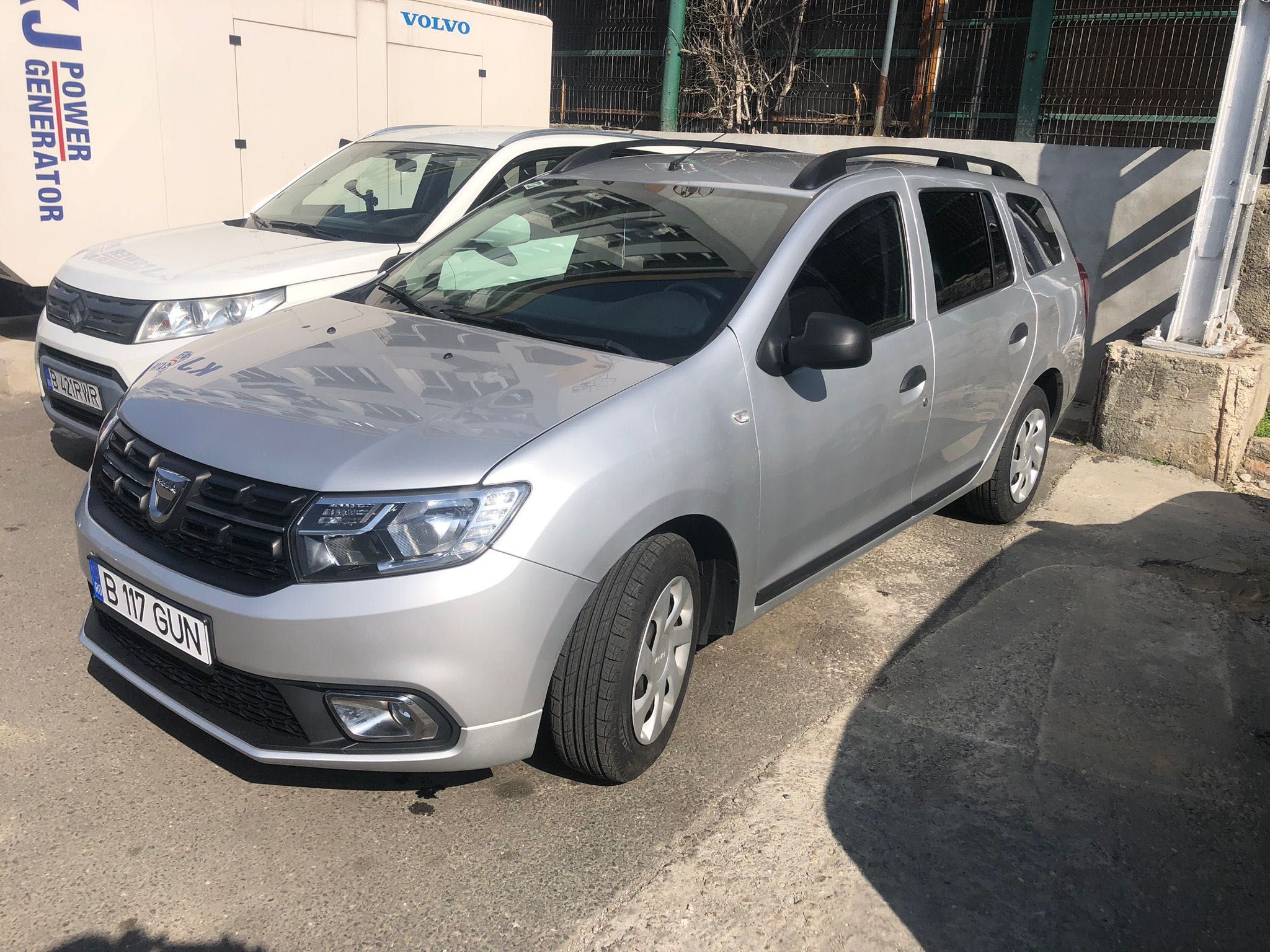 Inchiriez masina Dacia Logan benzina + GPL  pentru Uber / Bolt