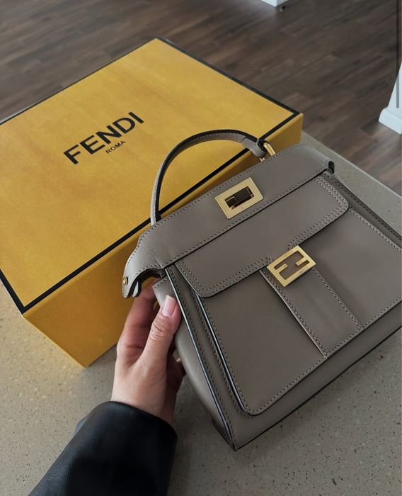 малышка fendi peekaboo