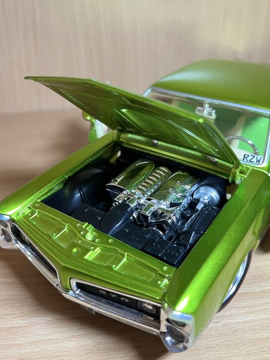 Pontiac GTO 1966 Hot Wheels Classics 1/18