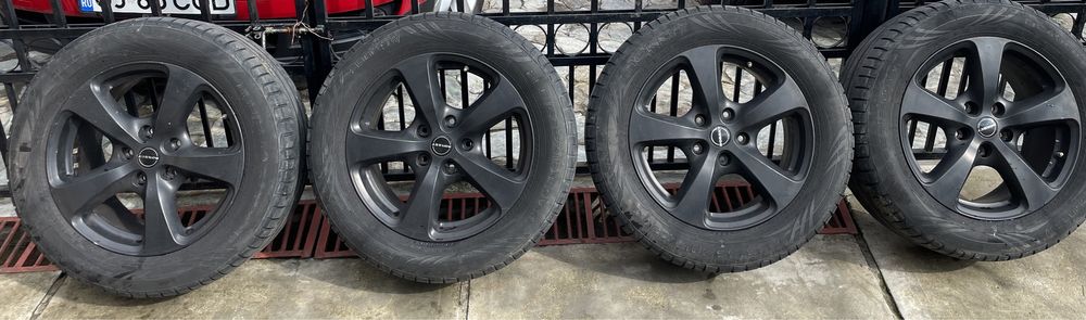 Jante Borbet 18’ cu anvelope vara Nokian 255/55 ZR18 XL