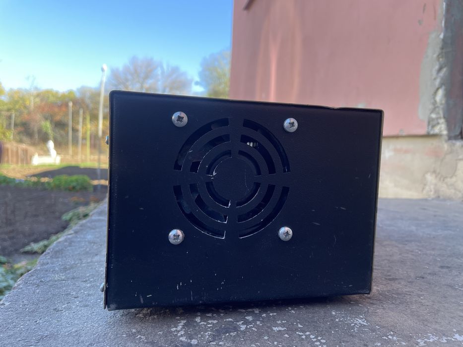 Синусоидално захранване юпс UPS