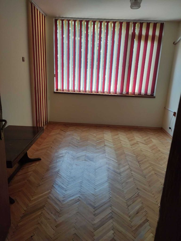 Продава се Четиристаен апартамент в Търговище, Запад 1 - 92 кв.м за 1220 €/кв.м - Снимка #4