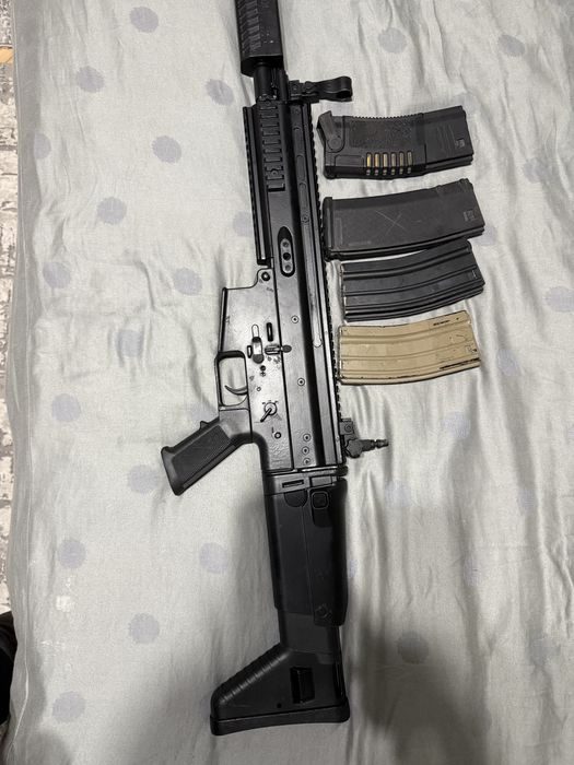 Airsoft Cybergun Scar + 4 Incarcatoare