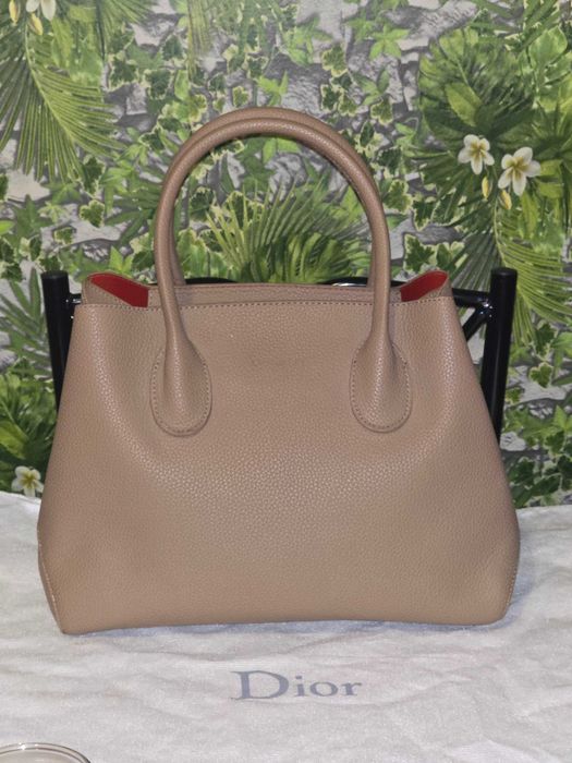 Dior прекрасна дамска чанта