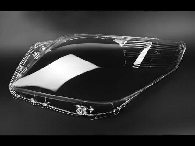 Стекло фары на Toyota Land Cruiser Prado 150