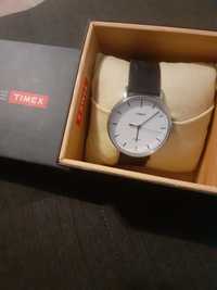 Vand ceas Timex impecabil perfect functional in cutie