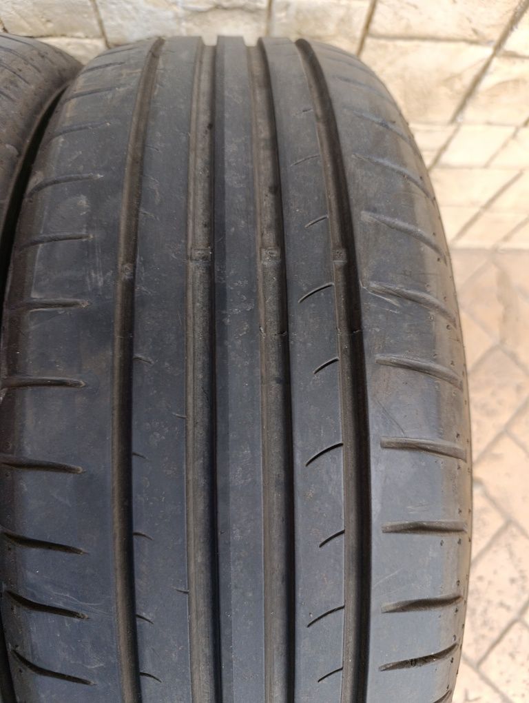 Летни гуми Dunlop 205/60/16 dot 4323