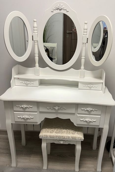 Măsuță Make Up cu scaun