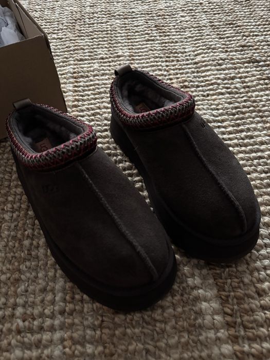 Tazz UGG noi marimea 38