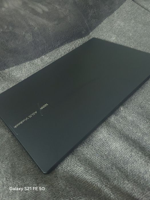 ASUS Vivobook 15