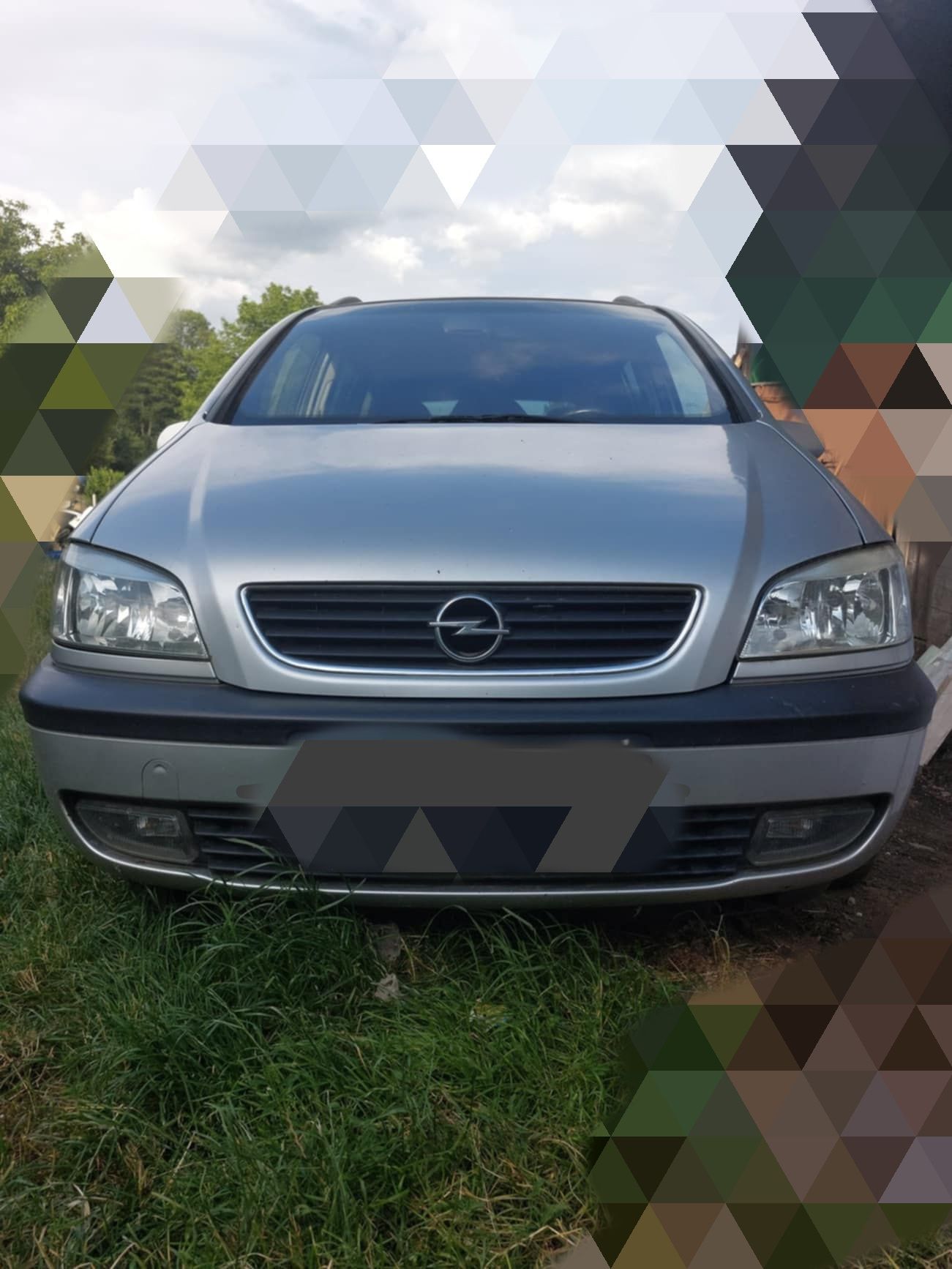Vând Opel Zafira