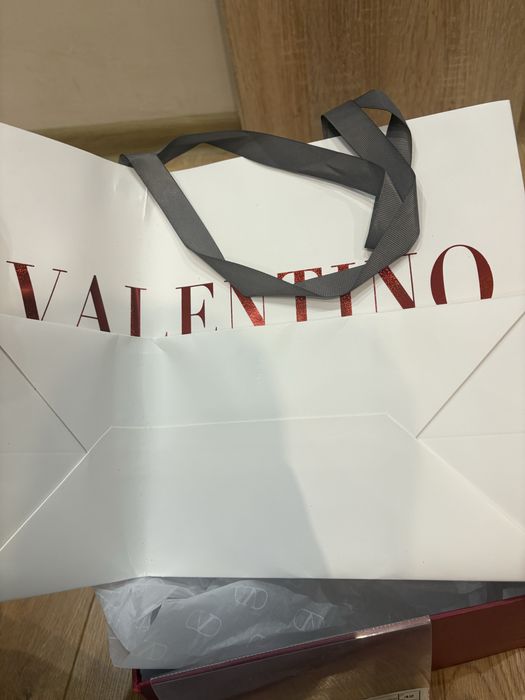 Обувки Valentino