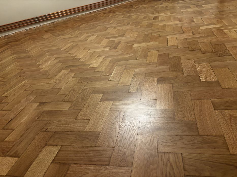 Lac pentru podele de la Trilak, Lazuran. Satinat