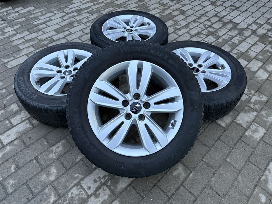 Jante Kia Sportage Tucson ca Noi originale 225 60 17 nokian iarna