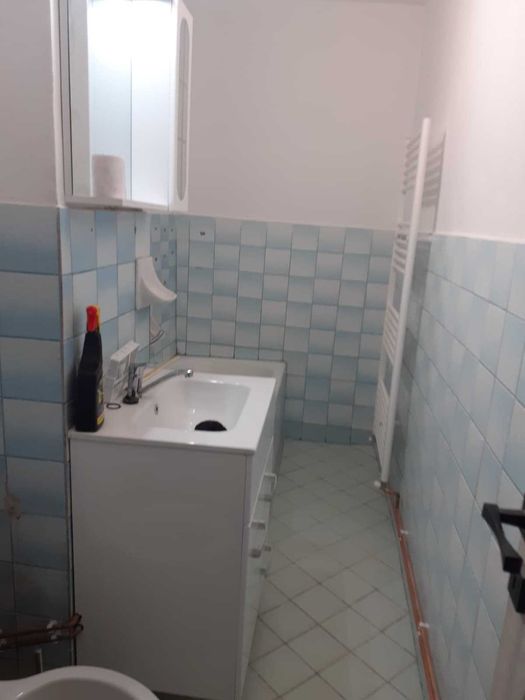 De închiriat  apartament 3 camere  renovat  – doar pe termen lung