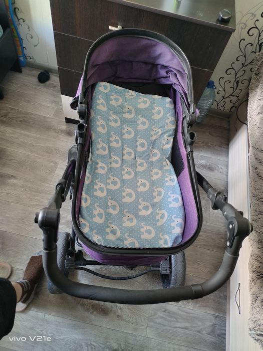 Продаю детскую коляску