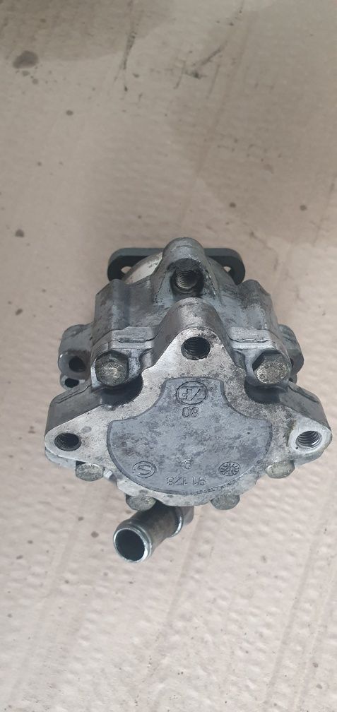 Pompa servo directie Audi a4 a6 vw Passat b5.5 2.5tdi v6