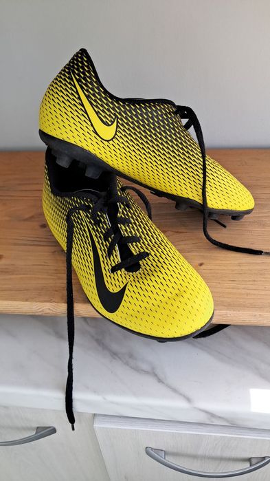 Детски футболни обувки стоножки Nike