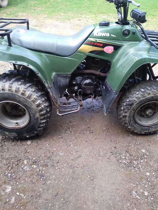 Vand ATV kawasaki.  K L F. 220