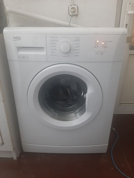 Продам рабочую стиральную машинку