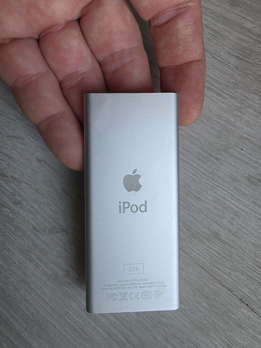 Apple iPod Nano 5th Gen 16Gb si iPod Nano 2nd