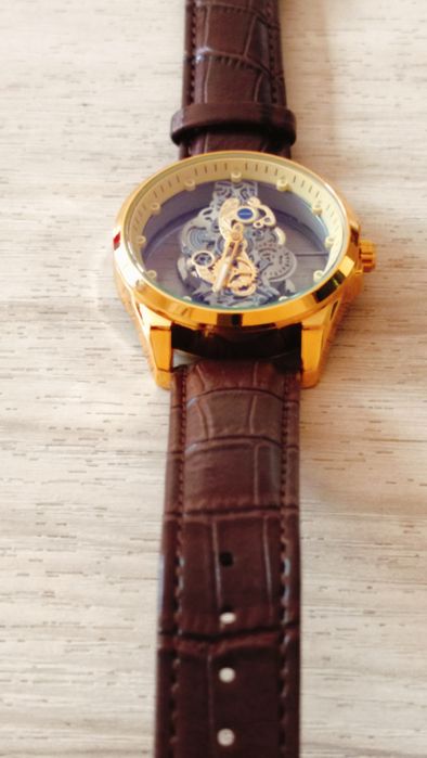 Луксозен мъжки часовник