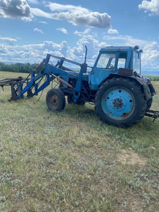 Продам трактор МТЗ-80 со всем навесным оборудованием и прицепом