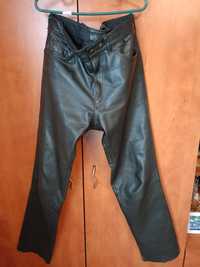 Pantaloni moto din piele