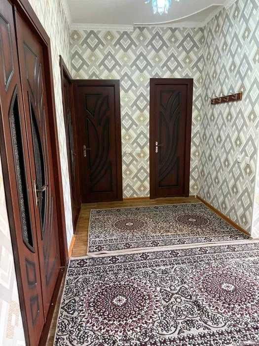 Xonabod 7 xona dom, uchaska srochno sotiladi!!
