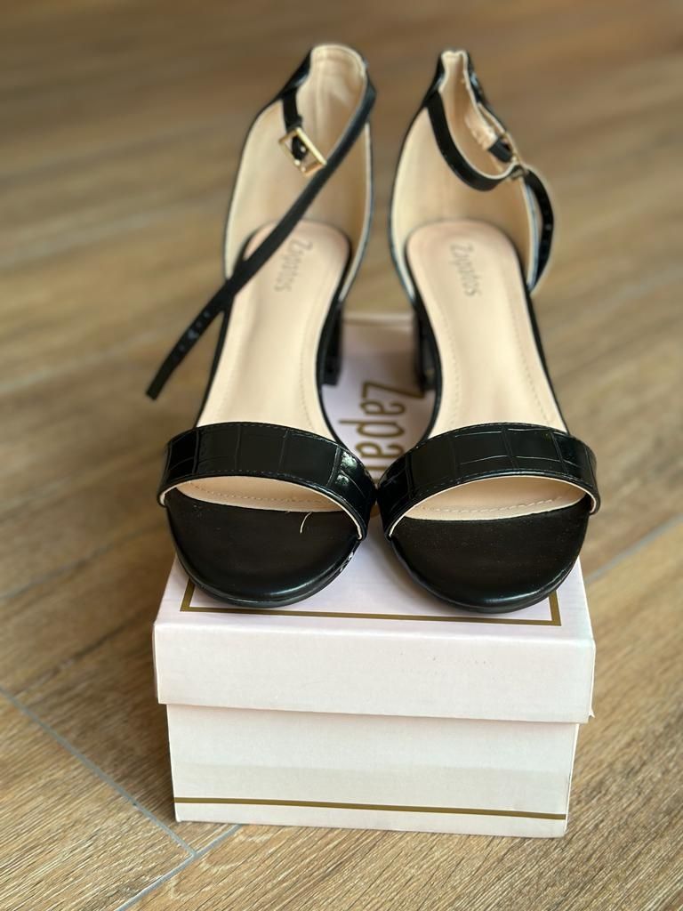 Sandale elegante negre Zapatos 40