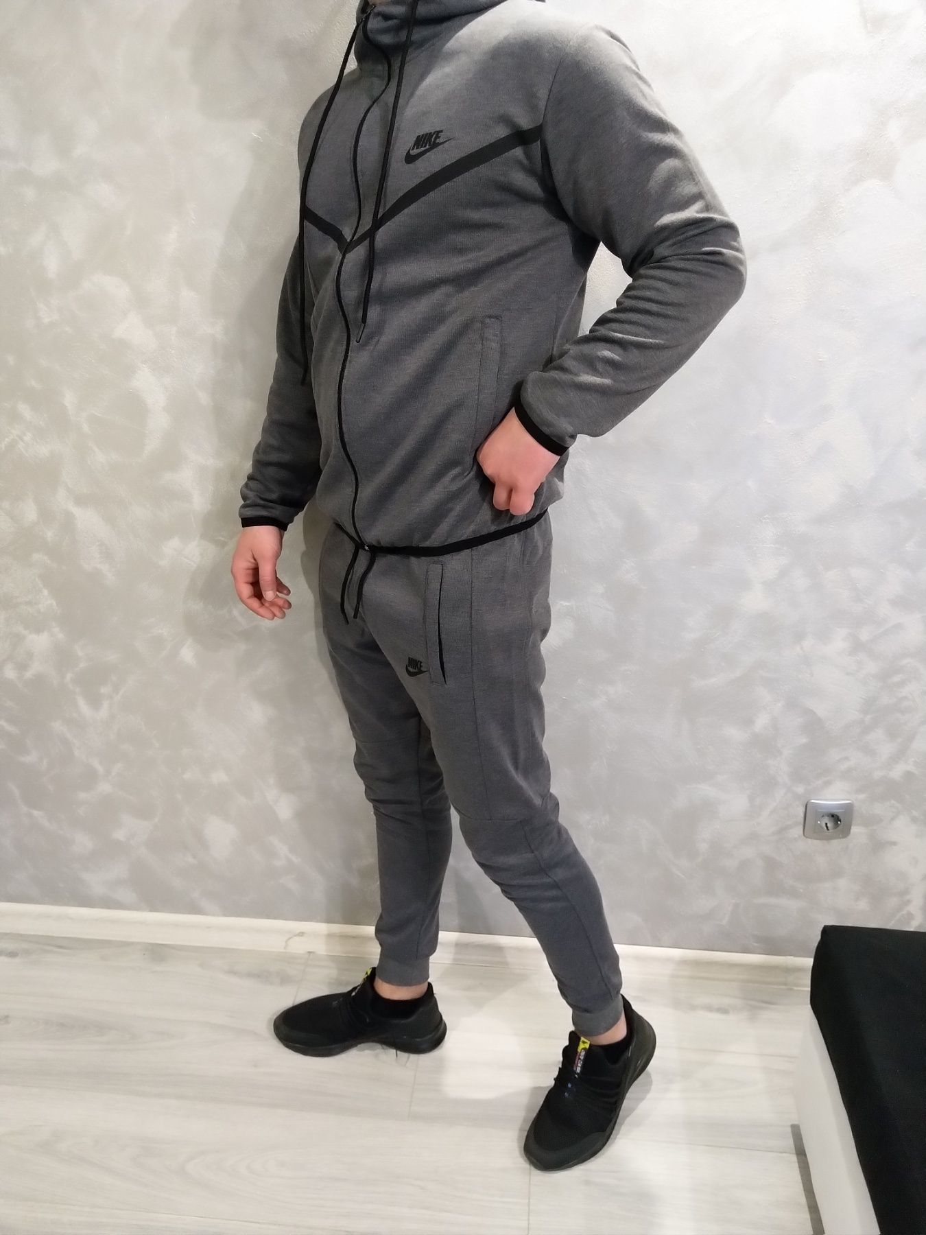 Спортен екип Nike Tech Fleece