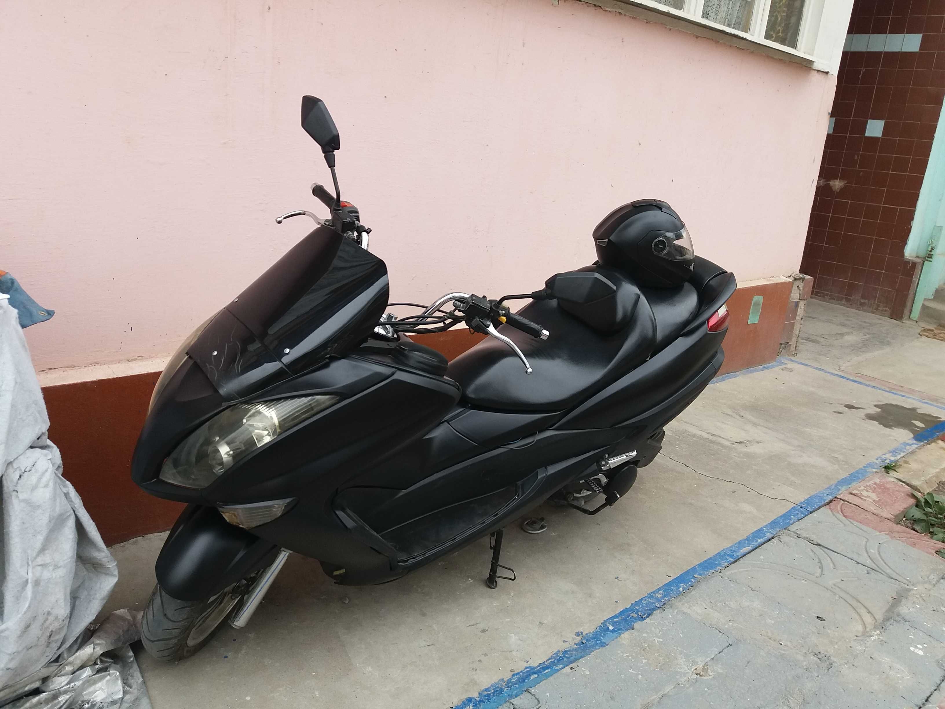 Yamaha Majtsty Китаец