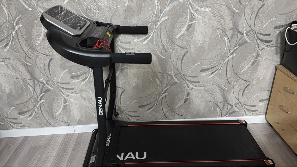 Продам беговую дорожку