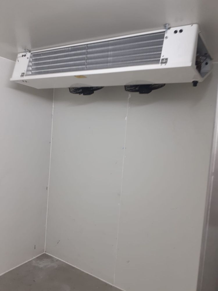 Camere frig la orice dimensiune cu agregate noi sau second hand.