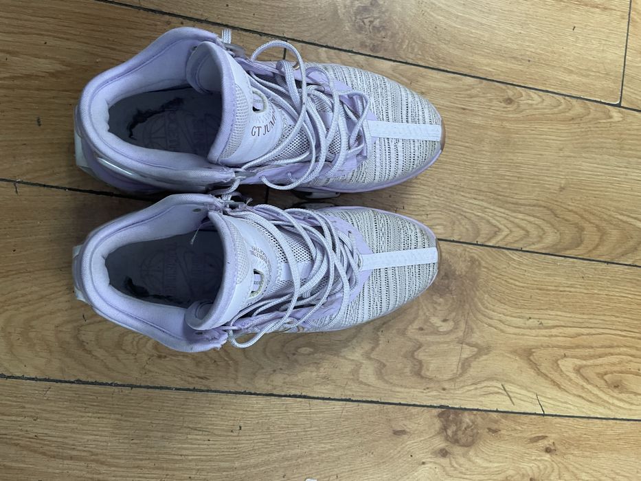 Vand adidasi nike g.t cut